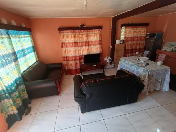 Kapeta Cabin Nuku'alofa Eksteriør billede