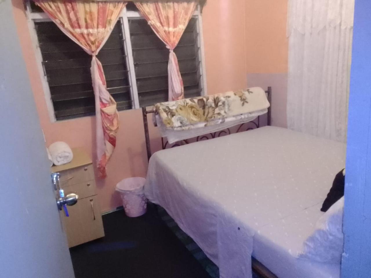 Kapeta Cabin Nuku'alofa Eksteriør billede
